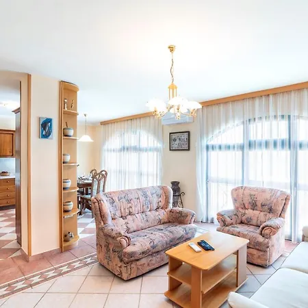 Apartman Beachfront Sunvita By Locap Group