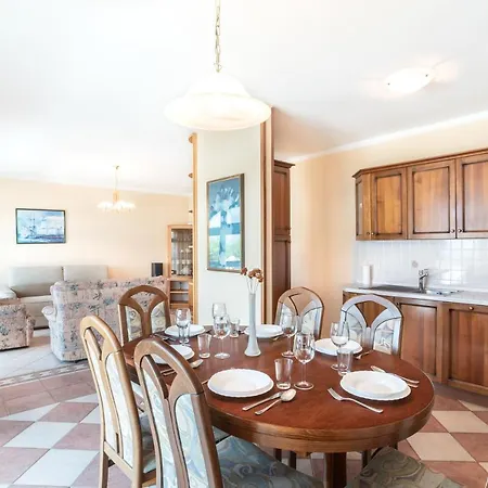 Apartment Beachfront Sunvita By Locap Group