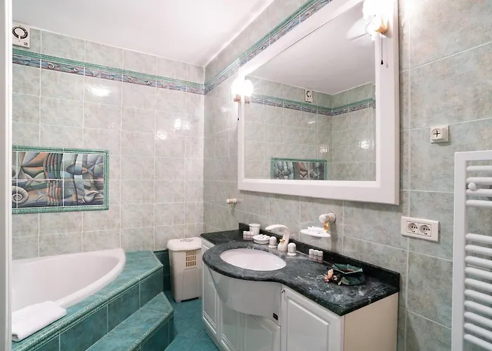 Beachfront Sunvita By Locap Group アパート ピラン